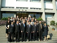 中山大學副校長許寧生教授（左四）率領代表團蒞臨香港中文大學（中大）參加第二次「香港中文大學 — 中山大學合作發展委員會」會議，以進一步加強兩校的合作